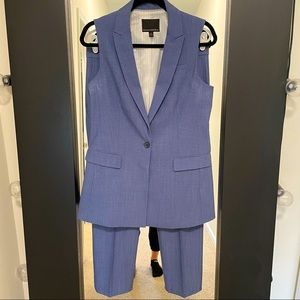 Banana Republic blazer & trousers, size 6